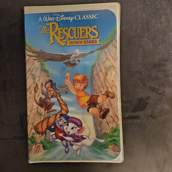 Disney Black Diamond VHS | Aladdin | Beauty and the Beast | Rescuers Down Under - Picture 11 of 15